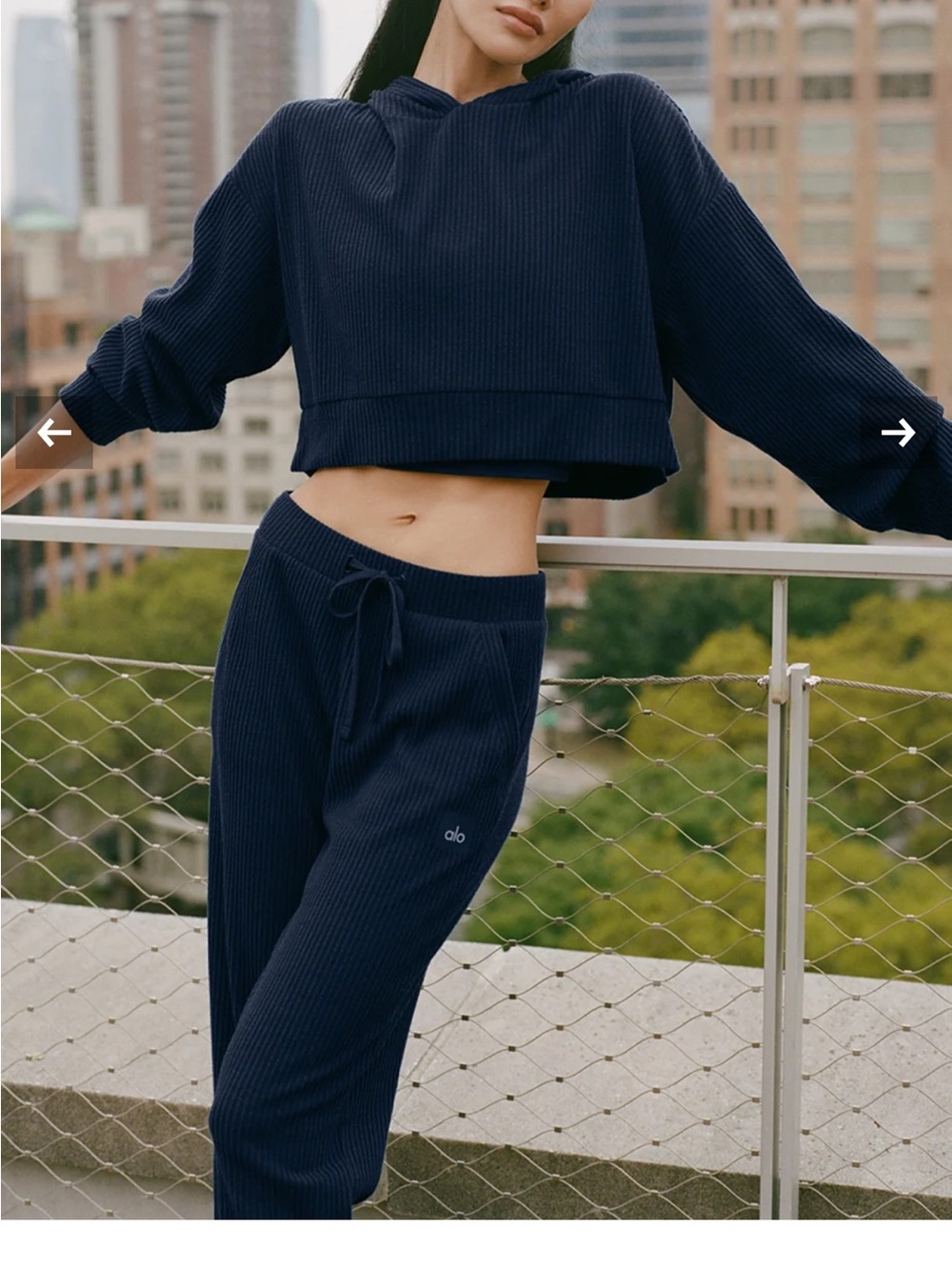 Alo Yoga Muse Sweatpants